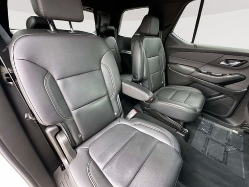 Used 2023 Chevrolet Traverse LT w/ LT Premium Package AWD/4WD image 29