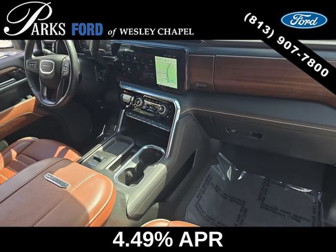 Used 2025 GMC Sierra 2500 Denali Ultimate AWD/4WD image 9