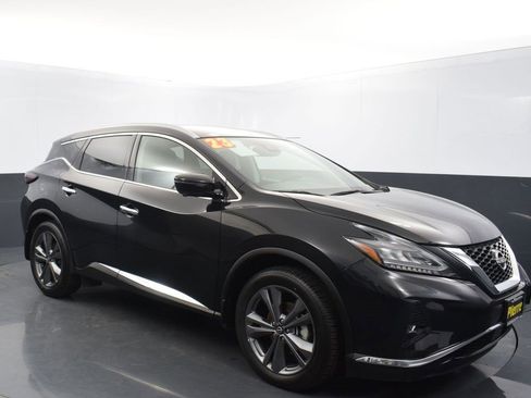 Used 2023 Nissan Murano Platinum image 3