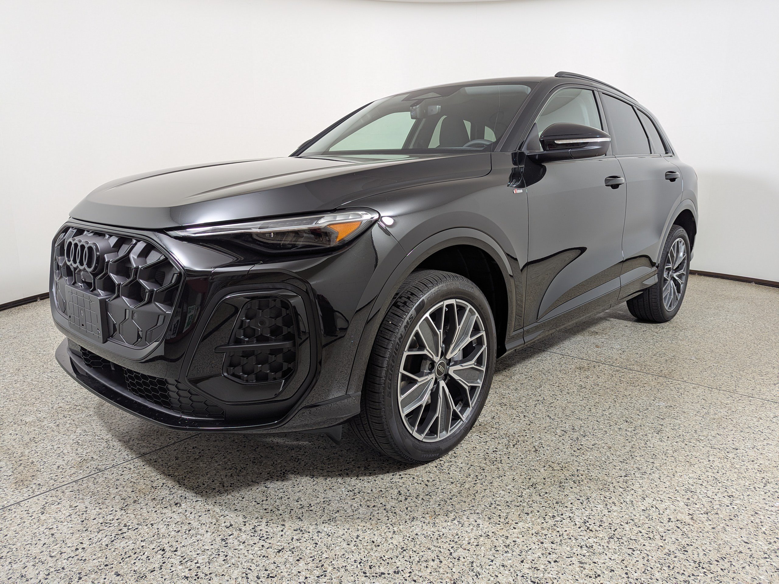 New 2026 Audi Q5 Premium Plus AWD/4WD image 3