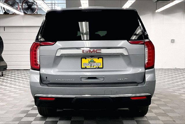 Used 2023 GMC Yukon XL SLT w/ SLT Premium Package AWD/4WD image 5