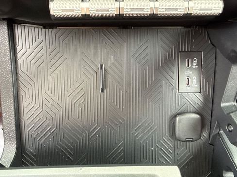 Certified 2025 Toyota 4Runner SR5 AWD/4WD image 21