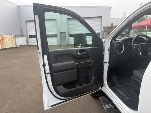 Used 2022 Chevrolet Silverado 2500 LT w/ Convenience Package AWD/4WD image 10