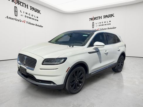 Used 2021 Lincoln Nautilus Reserve w/ Equipment Group 201A FWD image 1