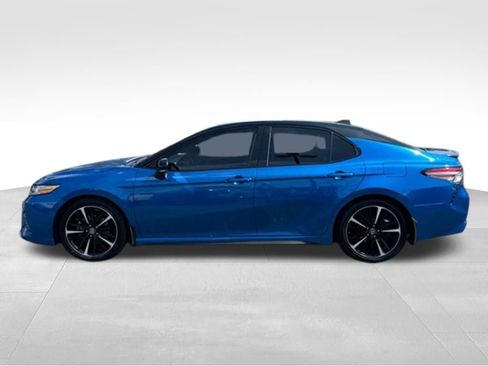Used 2019 Toyota Camry XSE FWD image 2