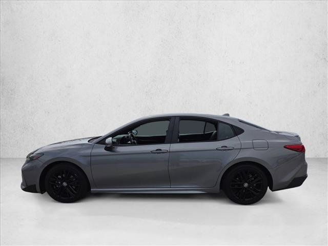 Used 2025 Toyota Camry SE FWD image 9