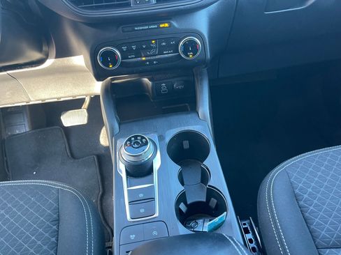 Used 2025 Ford Escape Active image 18