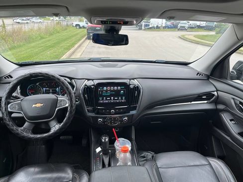 Used 2018 Chevrolet Traverse LT AWD/4WD image 5