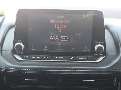 Used 2021 Nissan Rogue SL FWD image 28