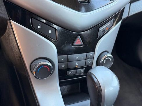 Used 2012 Chevrolet Cruze Eco image 19