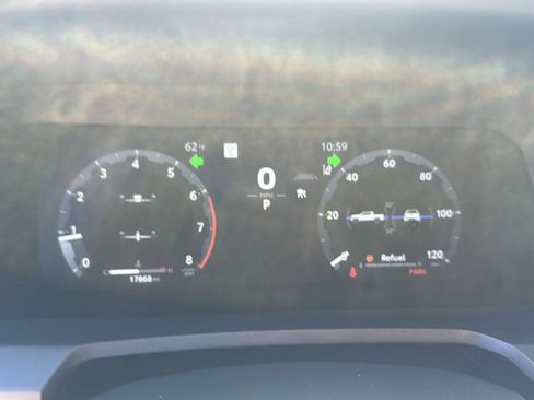 Certified 2024 Toyota Tacoma TRD Off-Road w/ TRD Off Road Upgrade Package AWD/4WD image 15