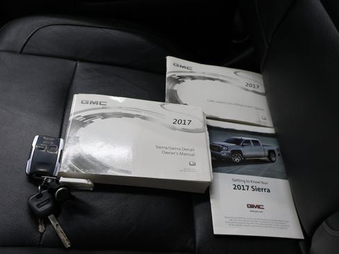 Used 2017 GMC Sierra 1500 SLT w/ Suspension Package, Off-Road AWD/4WD image 53