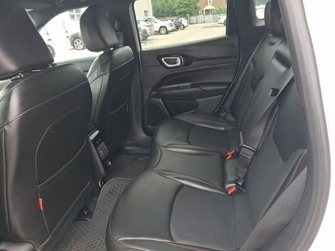 Used 2025 Jeep Compass Trailhawk AWD/4WD image 20