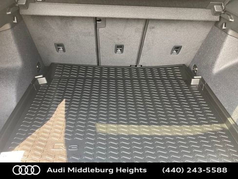 Used 2025 Audi Q3 2.0T Premium image 29