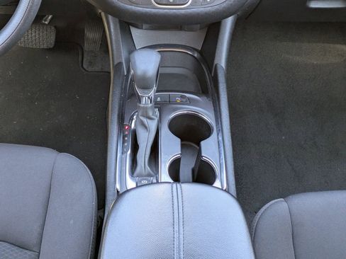 Used 2024 Chevrolet Malibu LT image 18