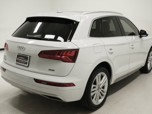 Used 2019 Audi Q5 2.0T Premium Plus w/ Premium Plus Package image 4
