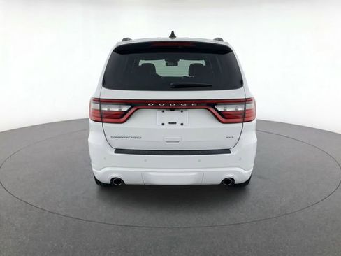 Used 2024 Dodge Durango GT RWD image 3