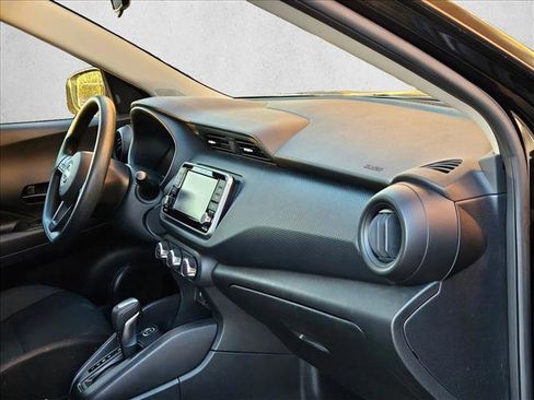 Used 2023 Nissan Kicks S image 22