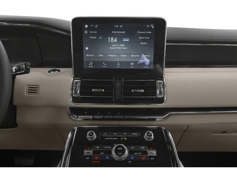 Used 2020 Lincoln Navigator Reserve w/ Equipment Group 208A Reserve AWD/4WD image 8