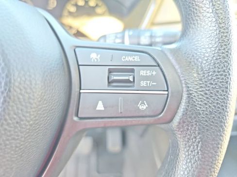 Used 2023 Honda CR-V EX image 18
