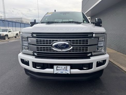 Certified 2019 Ford F350 Platinum w/ Platinum Ultimate Package image 3