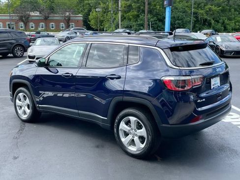 Used 2018 Jeep Compass Latitude w/ Popular Equipment Group AWD/4WD image 8