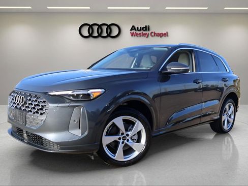 New 2025 Audi Q5 Premium Plus image 1