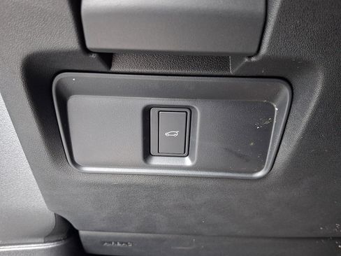 New 2026 Land Rover Discovery Sport Landmark image 19