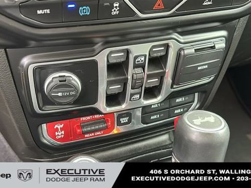Used 2022 Jeep Wrangler Unlimited Rubicon 4xe AWD/4WD image 18