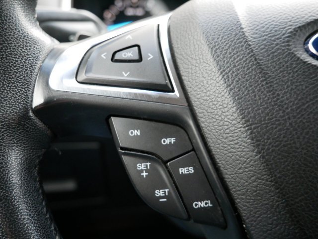 Used 2017 Ford Edge SEL AWD/4WD image 18
