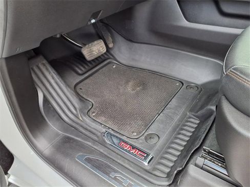 Used 2023 GMC Sierra 1500 AT4 w/ AT4 Premium Package image 46