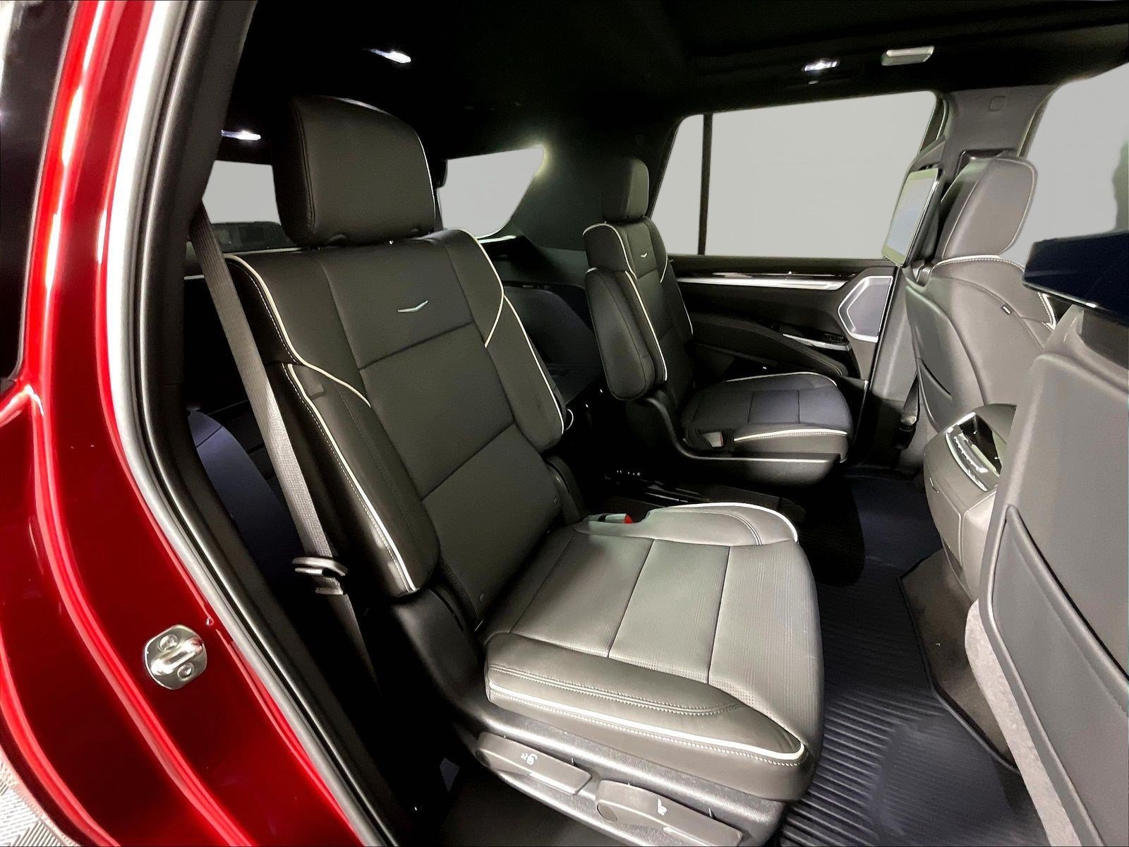 New 2026 Cadillac Escalade Luxury w/ Touring Package AWD/4WD image 22