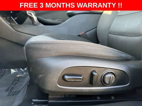 Used 2021 Chevrolet Malibu LT image 12