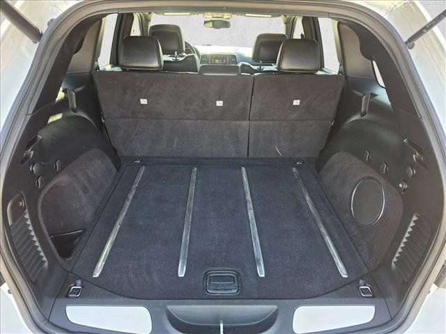 Used 2014 Jeep Grand Cherokee Overland AWD/4WD image 16