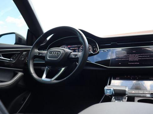 Used 2023 Audi Q8 Premium Plus w/ Premium Plus Package AWD/4WD image 22