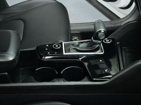 Certified 2024 Kia Sportage EX image 29