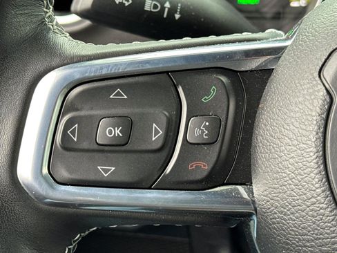 Used 2023 Jeep Wrangler Unlimited Sahara w/ Cold Weather Group image 16