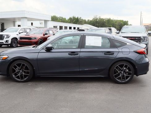 Used 2024 Honda Civic Sport Touring image 6