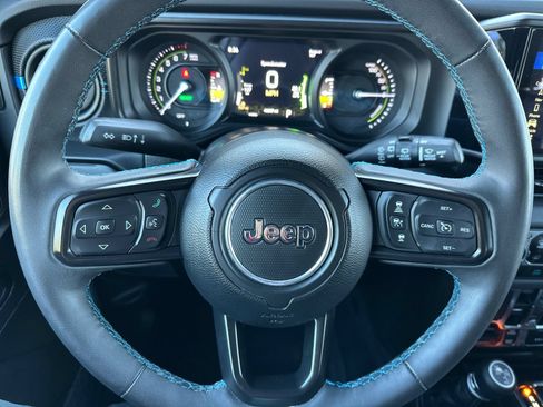 Used 2024 Jeep Wrangler Unlimited Rubicon 4xe AWD/4WD image 23