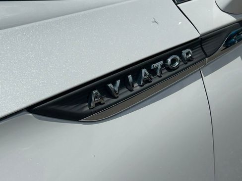 Used 2021 Lincoln Aviator Reserve w/ Equipment Group 202A AWD/4WD image 42