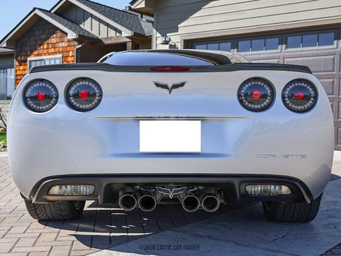 Used 2010 Chevrolet Corvette Coupe w/ 1LT image 7