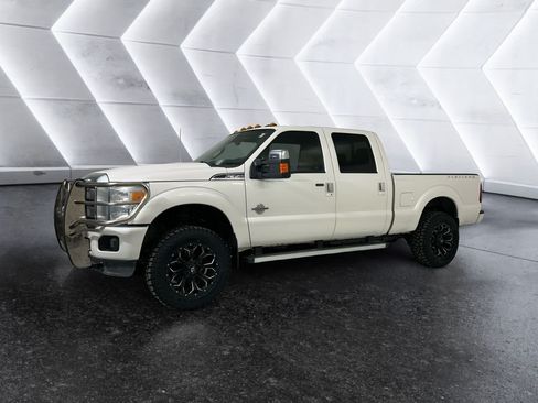 Used 2016 Ford F350 Platinum AWD/4WD image 3