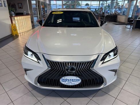 Used 2021 Lexus ES 250 w/ Premium Package AWD/4WD image 2