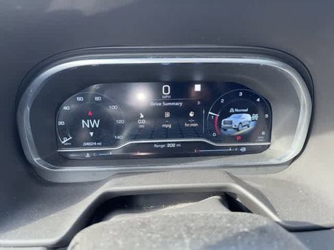 Used 2023 GMC Yukon AT4 image 1