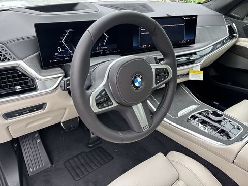 Used 2027 BMW X7 xDrive40i w/ Executive Package AWD/4WD image 11
