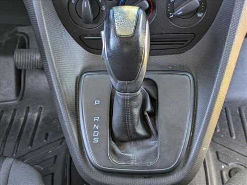 Used 2015 Ford Transit Connect XLT image 9