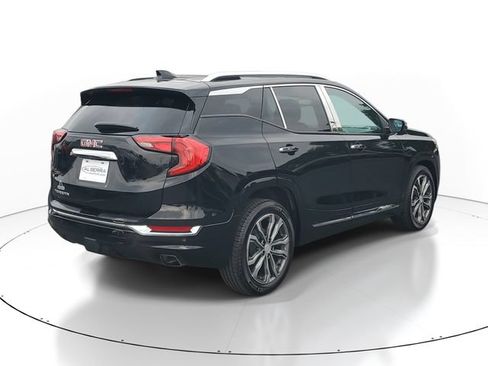 Certified 2018 GMC Terrain Denali FWD image 4