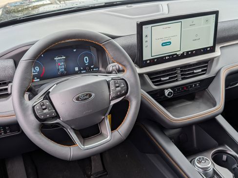 New 2026 Ford Explorer Tremor w/ Tremor Convenience Package image 11