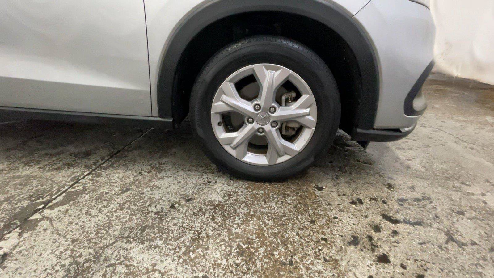Certified 2024 Honda HR-V LX image 17