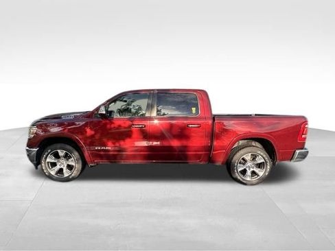 Used 2022 RAM 1500 Laramie AWD/4WD image 3